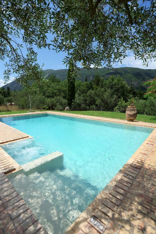 Olive Ano Korakiana Villa ภายนอก รูปภาพ
